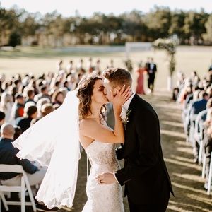 I N D I A  M A Y F I E L D